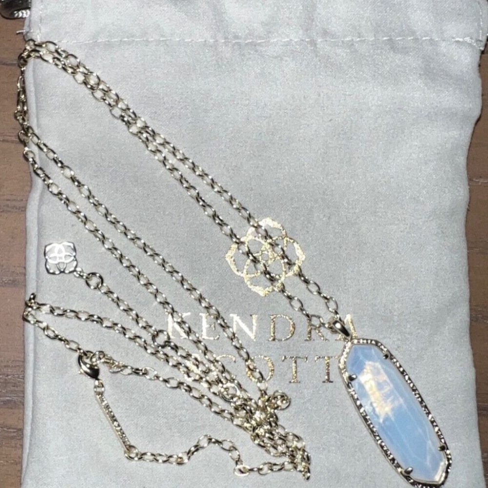 Kendra Scott Layla Goldtone Opalite Illusion Pendant GORGEOUS Necklace NEW - Picture 4 of 5